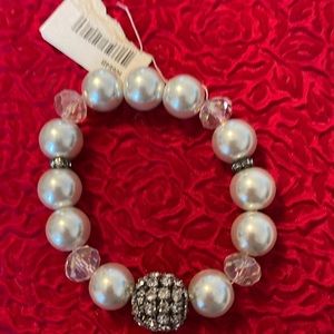 White pearl elastic bracelet